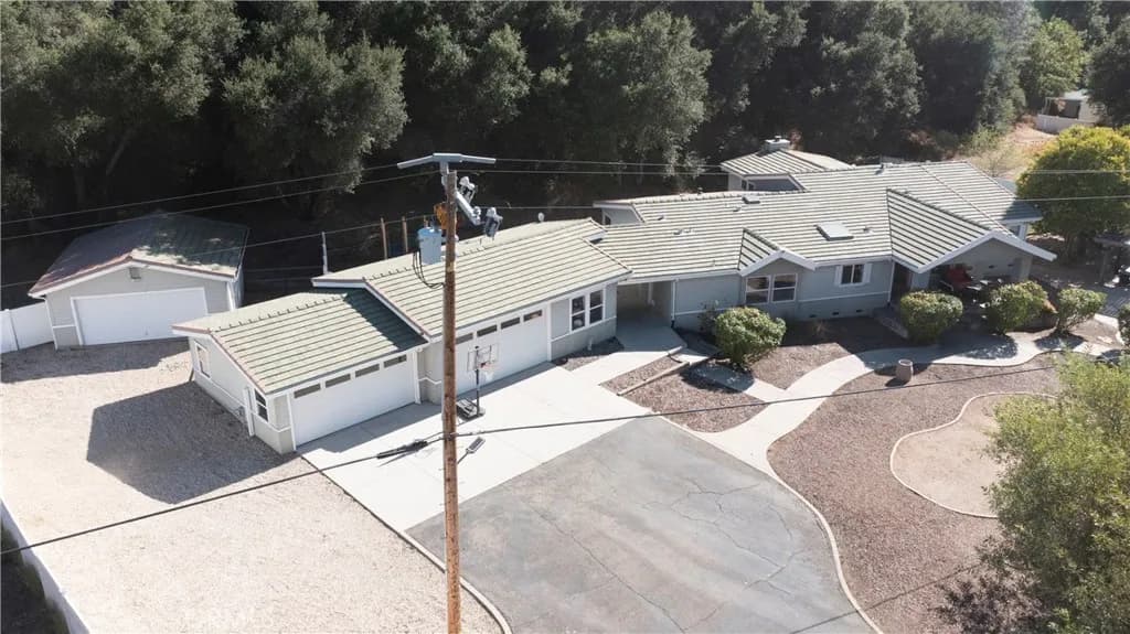 6395 Parkhill Road, Santa Margarita, California 93453