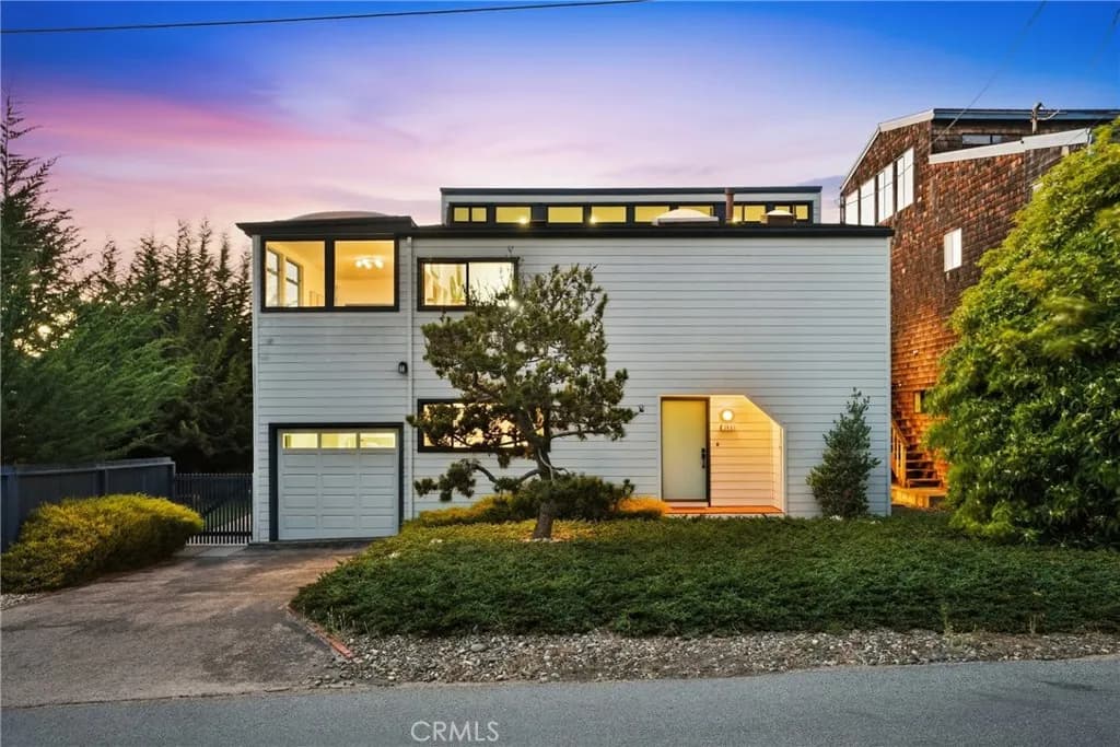 365 Bristol Street, Cambria, California 93428