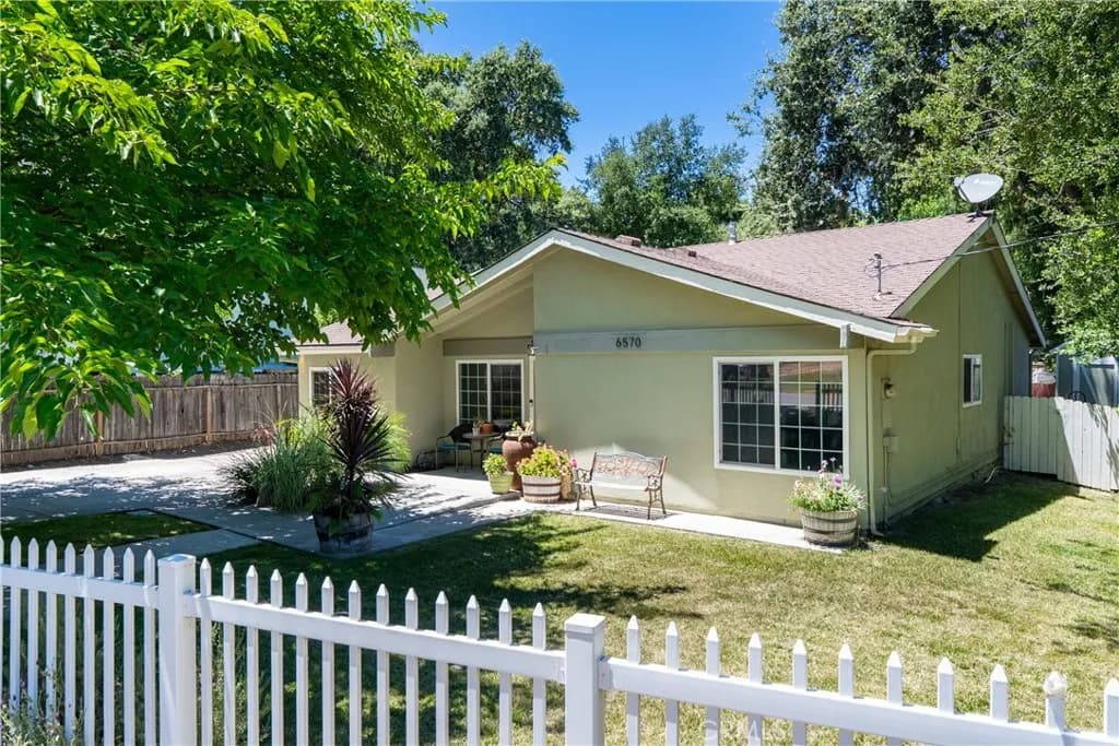 6570 Navajoa, Atascadero, California 93422